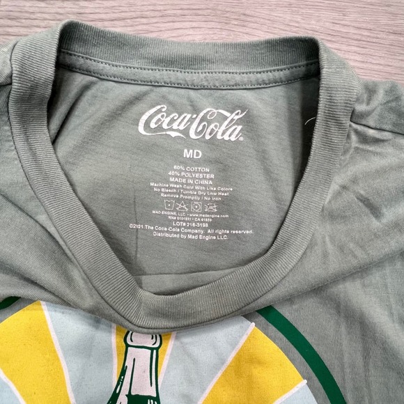 Coca Cola T Shirt Vintage Style Graphic Tee Cropped Top Medium - Picture 3 of 10